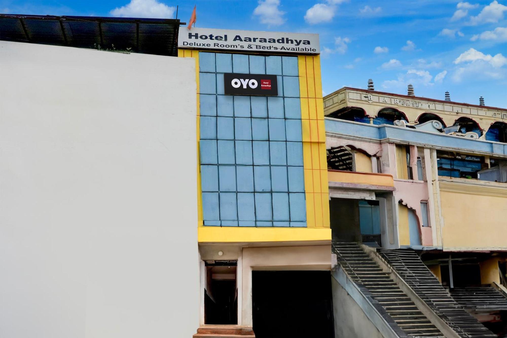 Spot On Hotel Aaraadhya Residency Hyderabad Exterior foto