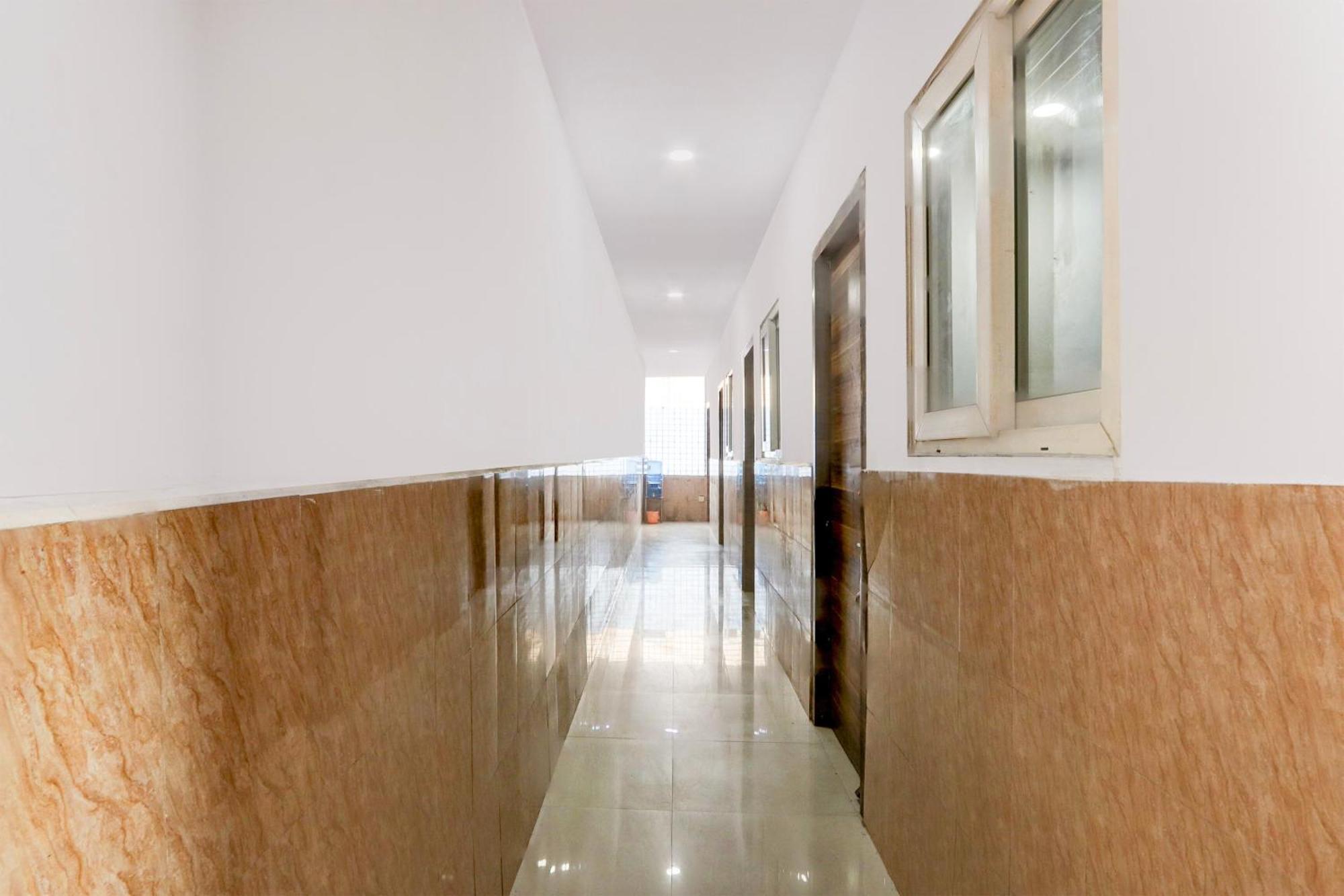 Spot On Hotel Aaraadhya Residency Hyderabad Exterior foto