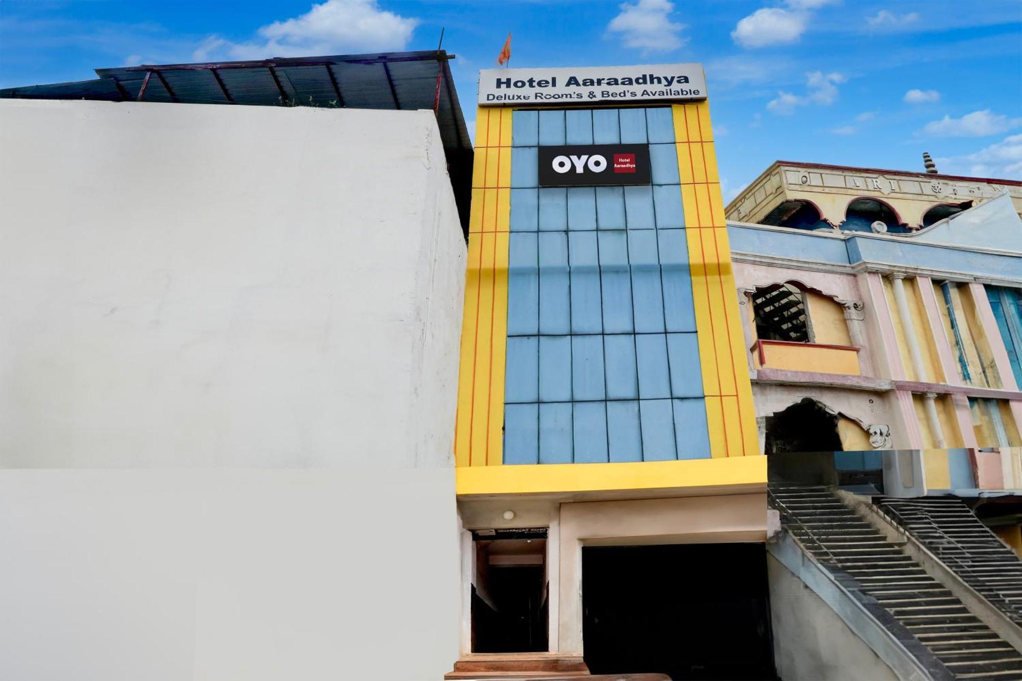 Spot On Hotel Aaraadhya Residency Hyderabad Exterior foto